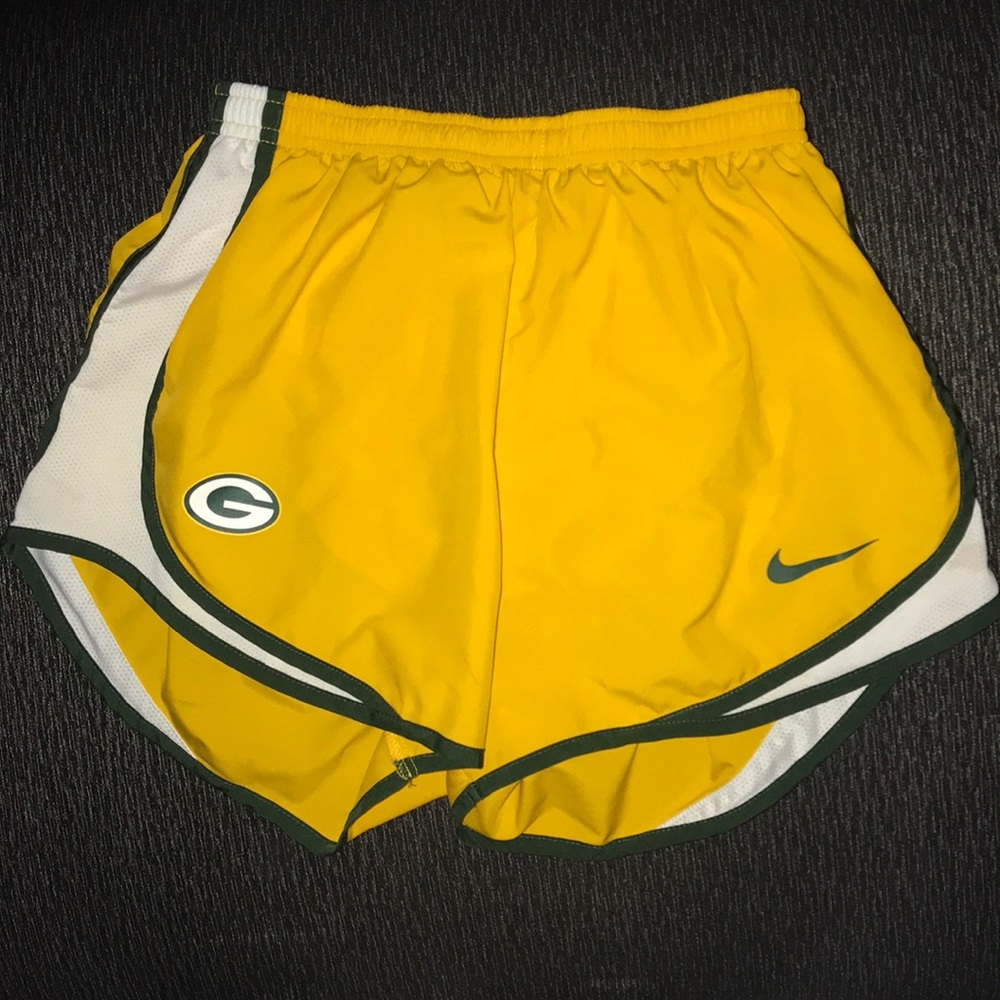 Women’s Small Green Bay NIKE Running Shorts